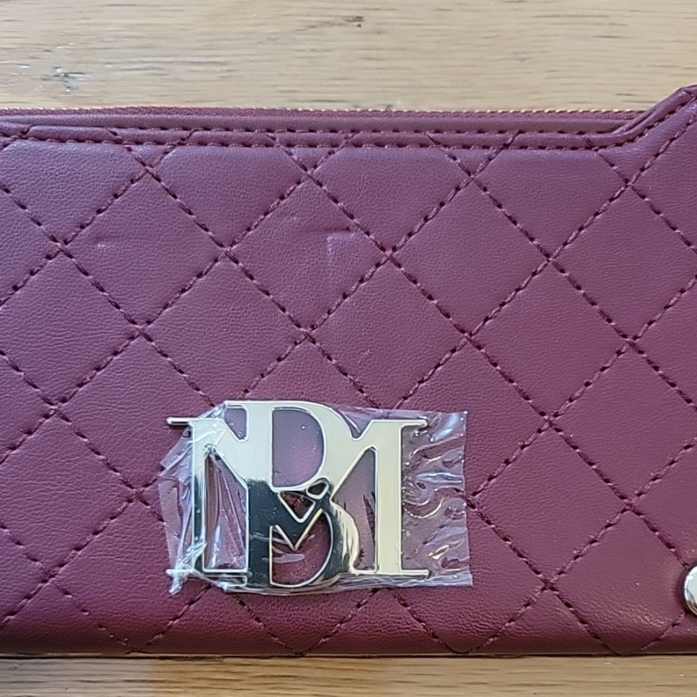 NWT BADGLEY MISCHKA Wine Quilted Long Cards Wallet Vegan Leather. - Picture 2 of 9